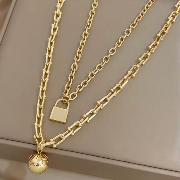 U-Shaped Chain Ball Buckle Necklace Collarbone Chain Necklace Multi-Layer - Picture 2 of 6